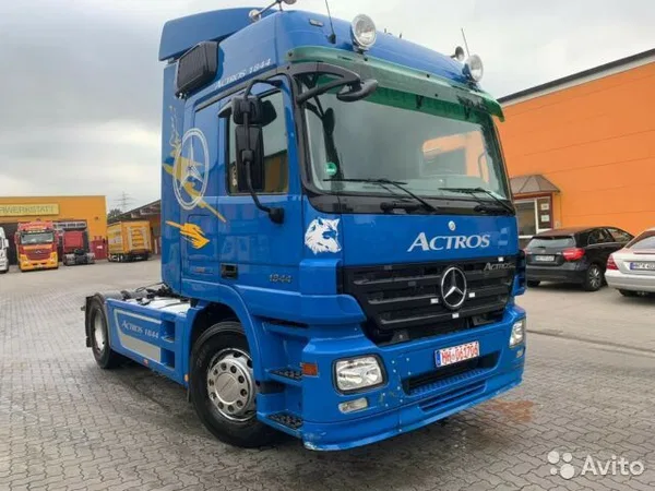 Седельный тягач Mercedes-benz Actros 1844