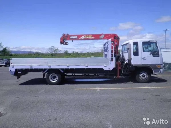 Бортовой грузовик с КМУ HINO Ranger 4 WD