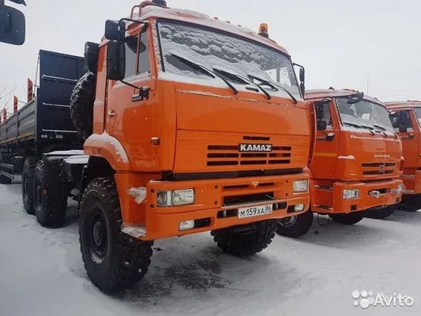 Седельный тягач КамАЗ 65221
