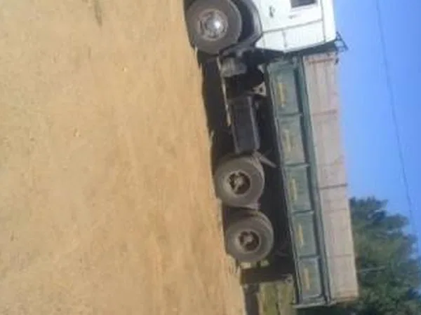 Бортовой грузовик КамАЗ 55102