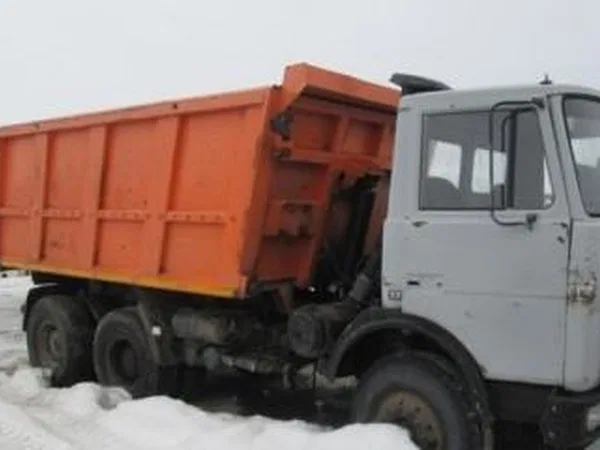 Самосвал МАЗ 5516А5-371