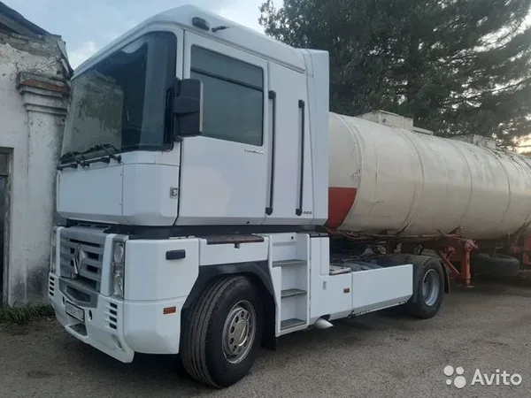 Седельный тягач Renault Magnum