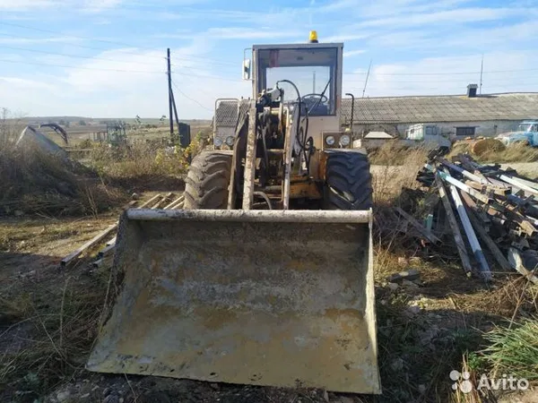 Фронтальный погрузчик Detva UN-053
