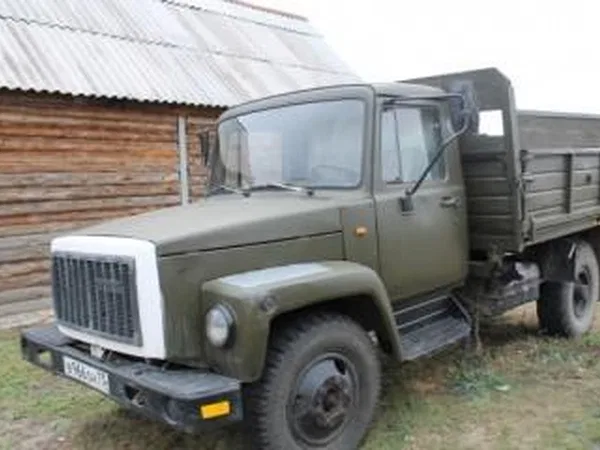 Бортовой грузовик ГАЗ 3307