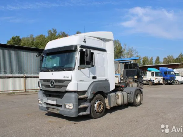 Седельный тягач Mercedes-Benz Axor