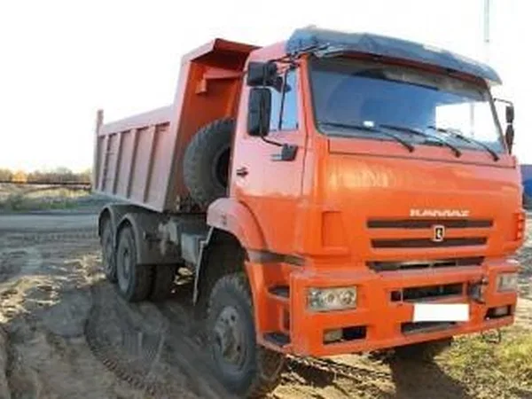 Самосвал КамАЗ 6522
