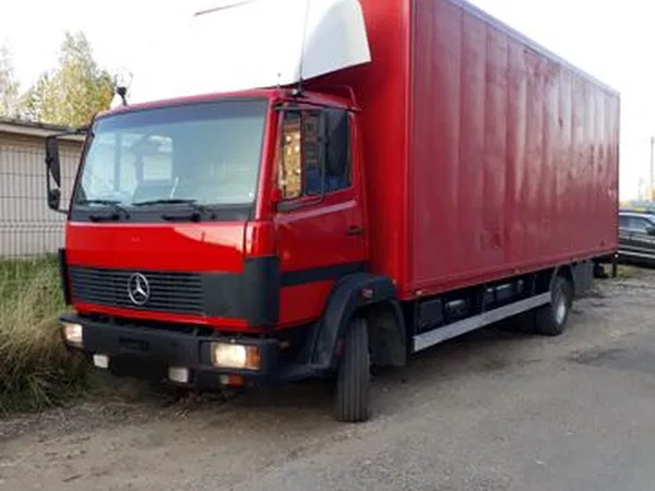 Грузовой фургон Mercedes-Benz