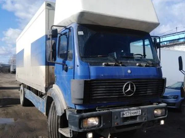Грузовой фургон Mercedes-Benz LK