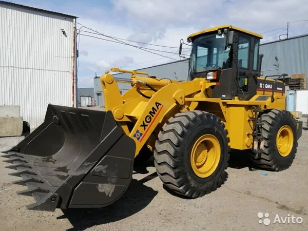 Фронтальный погрузчик XGMA XG955H