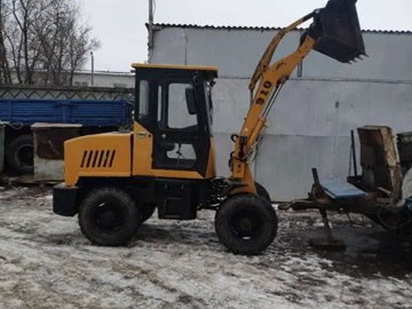 Фронтальный погрузчик Yigong ZL10