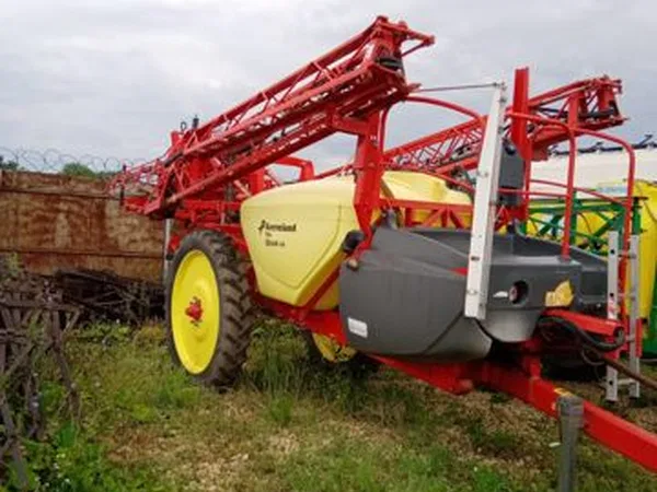 Прицепной опрыскиватель Kverneland RAU iXtrack A28