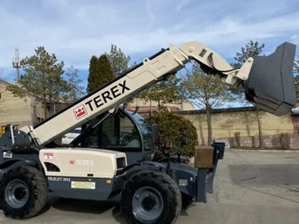 Телескопический погрузчик Terex 3512 Telelift