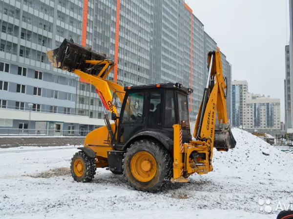 Экскаватор-погрузчик Gehl 818S