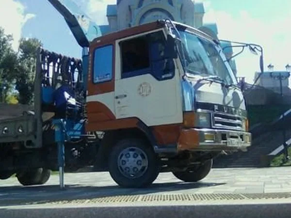 Бортовой грузовик с КМУ Mitsubishi Fuso