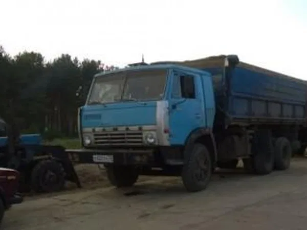 Бортовой грузовик КамАЗ 5320