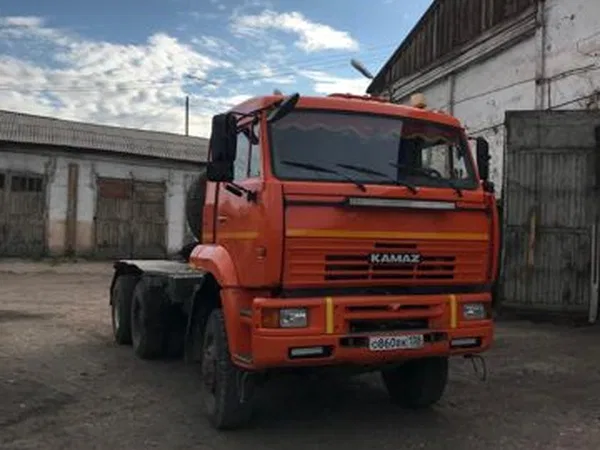 Седельный тягач Камаз 65225