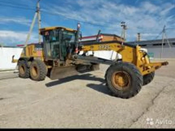 Автогрейдер John Deere 772G