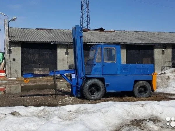 Вилочный погрузчик Львовский погрузчик