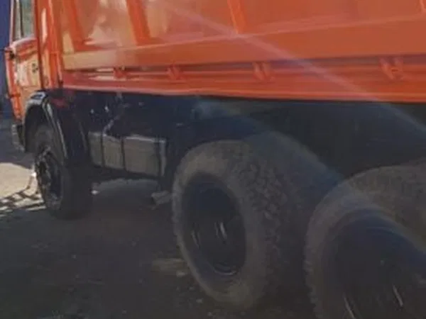 Самосвал КамАЗ 45142