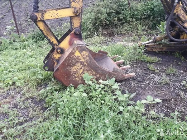 Колесный экскаватор ЮМЗ