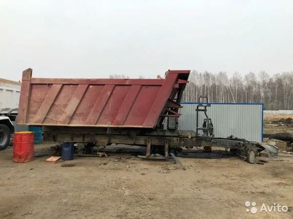 Самосвал Mercedes-Benz Actros 3341