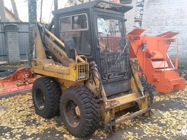 Мини-погрузчик Кургандормаш МКСМ-800