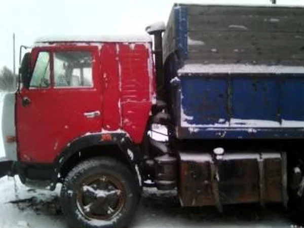 Бортовой грузовик КамАЗ 5320