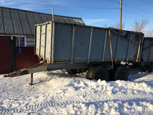 Тракторный прицеп 2ПТС-11