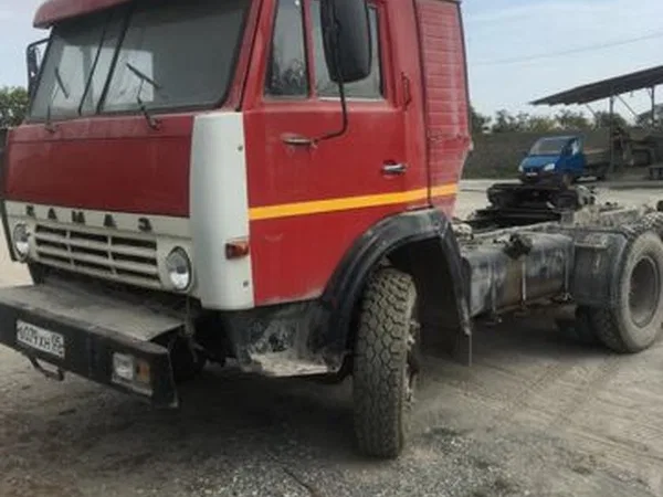 Седельный тягач Камаз 5410