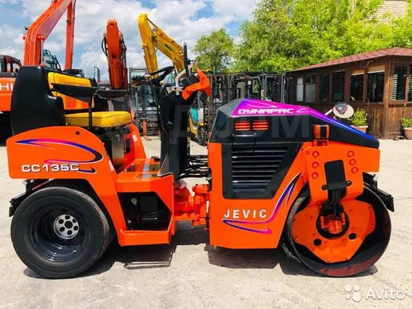 Комбинированный каток Hitachi CC135С