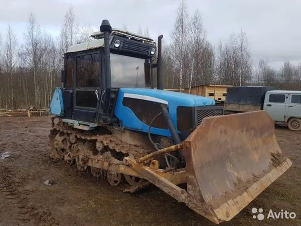 Гусеничный трактор Агромаш ТГ 90 (дт-75)