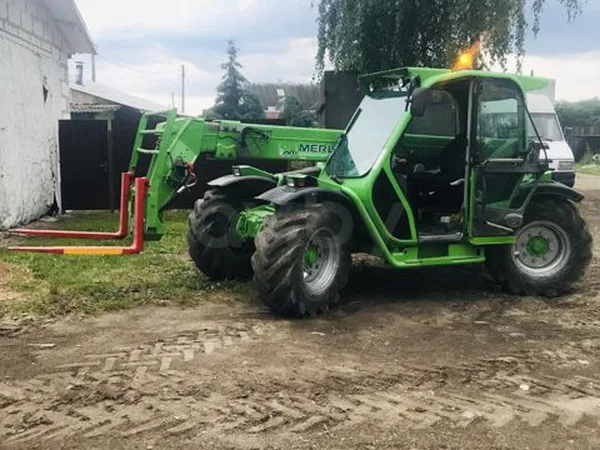 Телескопический погрузчик Merlo P 32.6 Plus