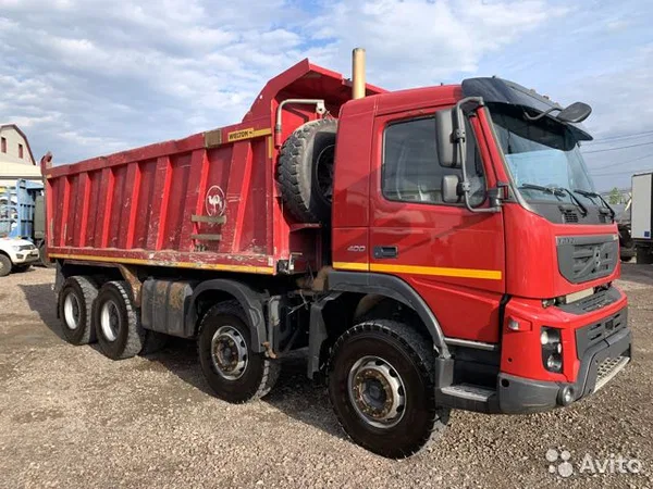 Самосвал Volvo FM