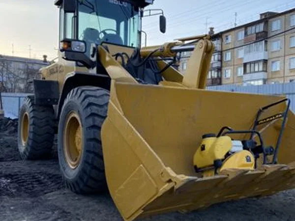 Фронтальный погрузчик SDLG 933L