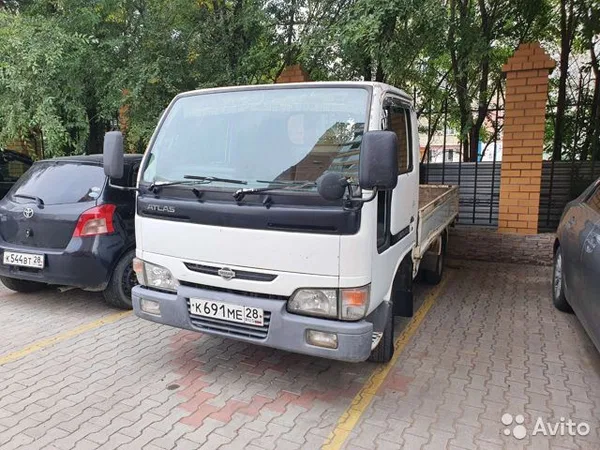 Бортовой автомобиль Nissan Atlas