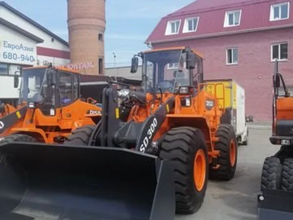 Фронтальный погрузчик Doosan Disd SD300