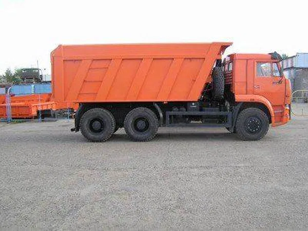 Самосвал КамАЗ 6520