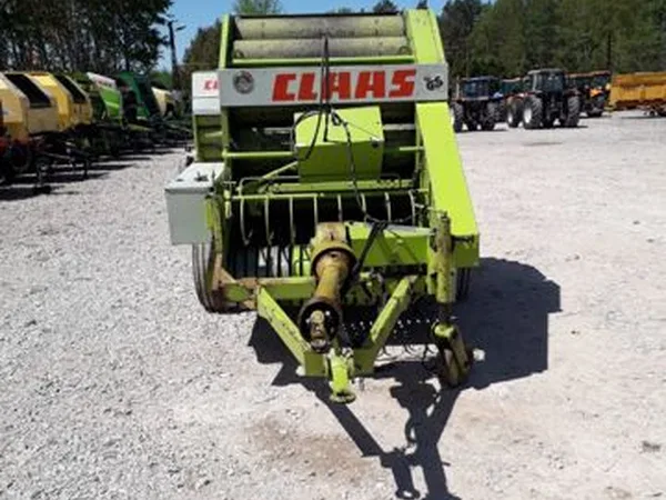 Пресс-подборщик Claas Rollant 44