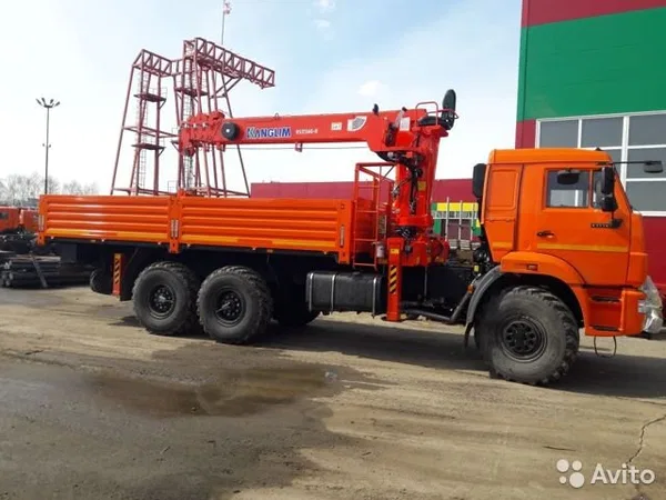 Бортовой грузовик с КМУ КамАЗ 43118 с КМУ Kanglim 1256GII