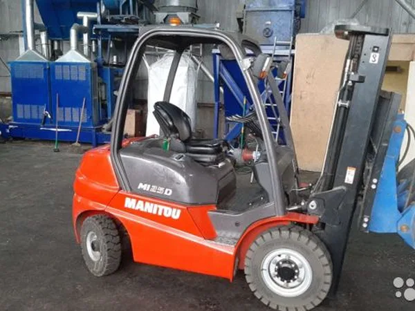 Вилочный погрузчик Manitou MI25D