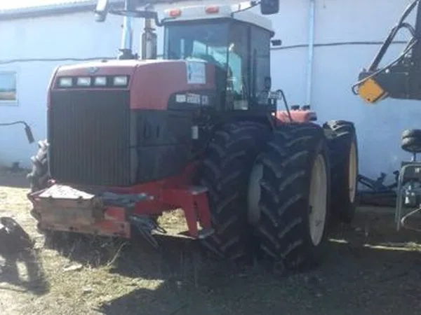 Трактор Buhler Versatile 2375