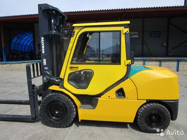 Вилочный погрузчик Komatsu FD50AYT-10