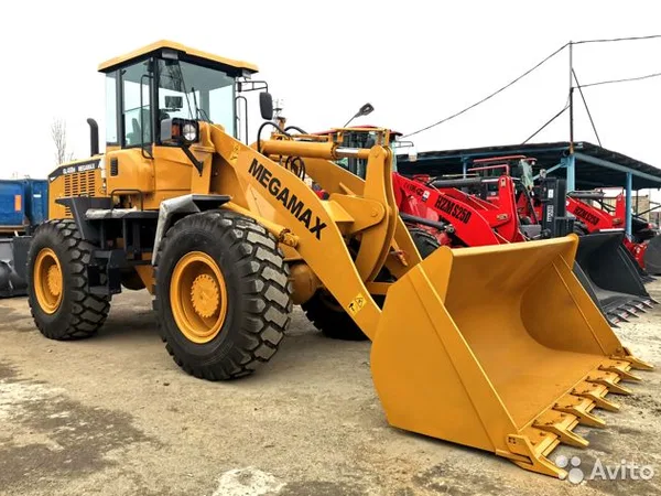 Фронтальный погрузчик MegaMax GL400H