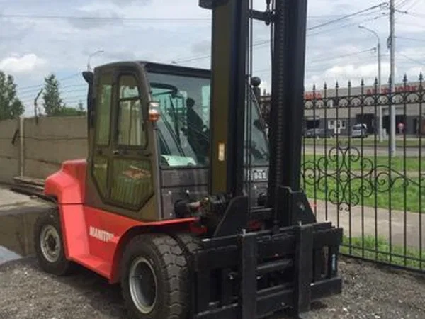Вилочный погрузчик Manitou