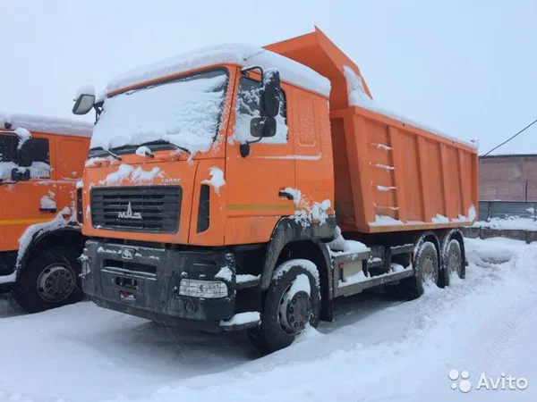 Самосвал МАЗ 650128
