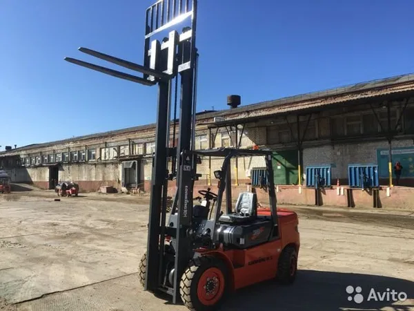 Вилочный погрузчик Lonking FD30Т