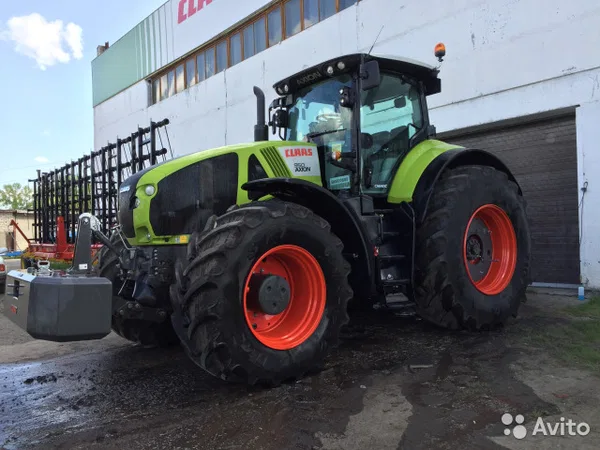 Трактор Claas Axion 950