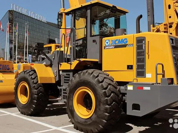 Фронтальный погрузчик XCMG LW550RU