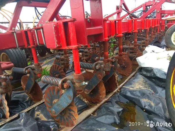 Сеялка Salford 4063
