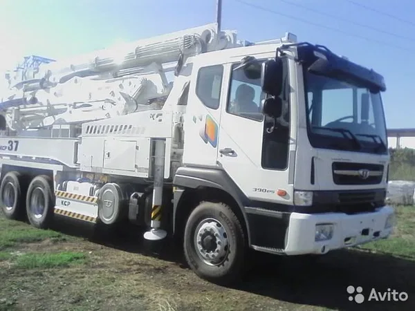 Автобетононасос KCP 37ZX170 на шасси Daewoo Novus